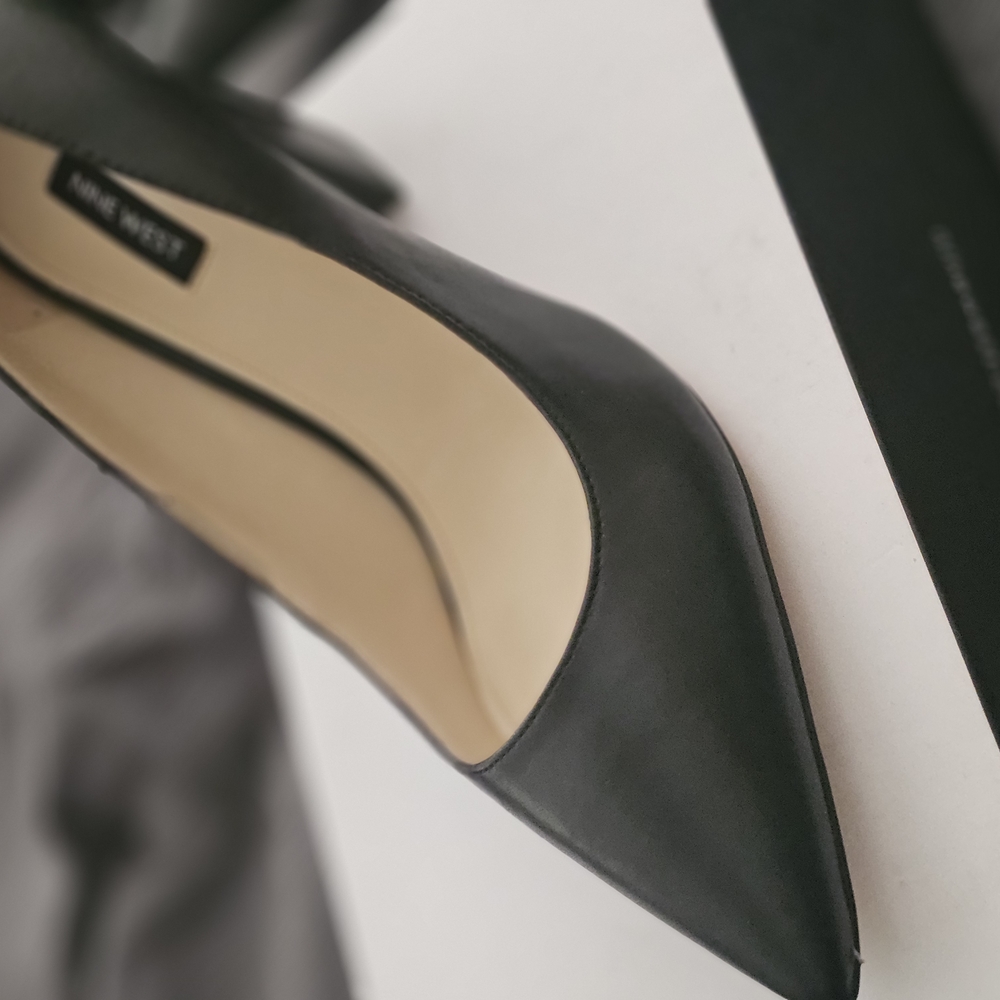 Nine West Black Pointed Toe Heels